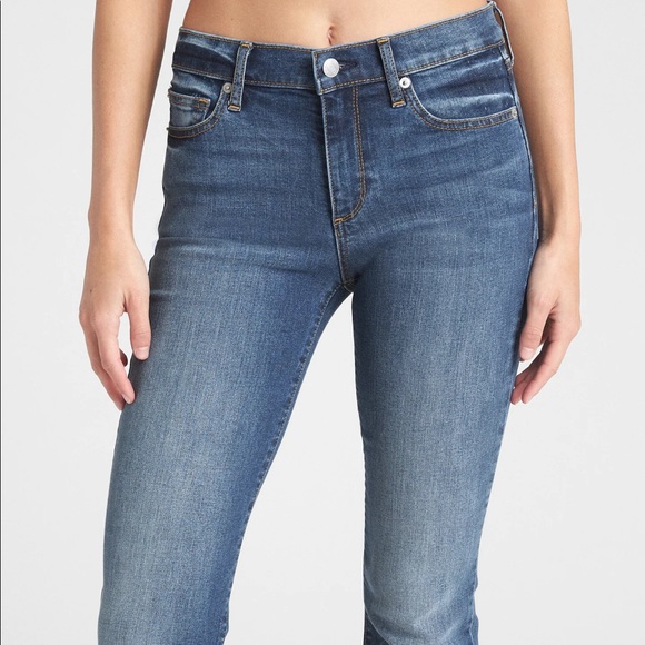 Gap Mid Rise Perfect Boot Jeans With Washwell™ - Picture 5 of 13